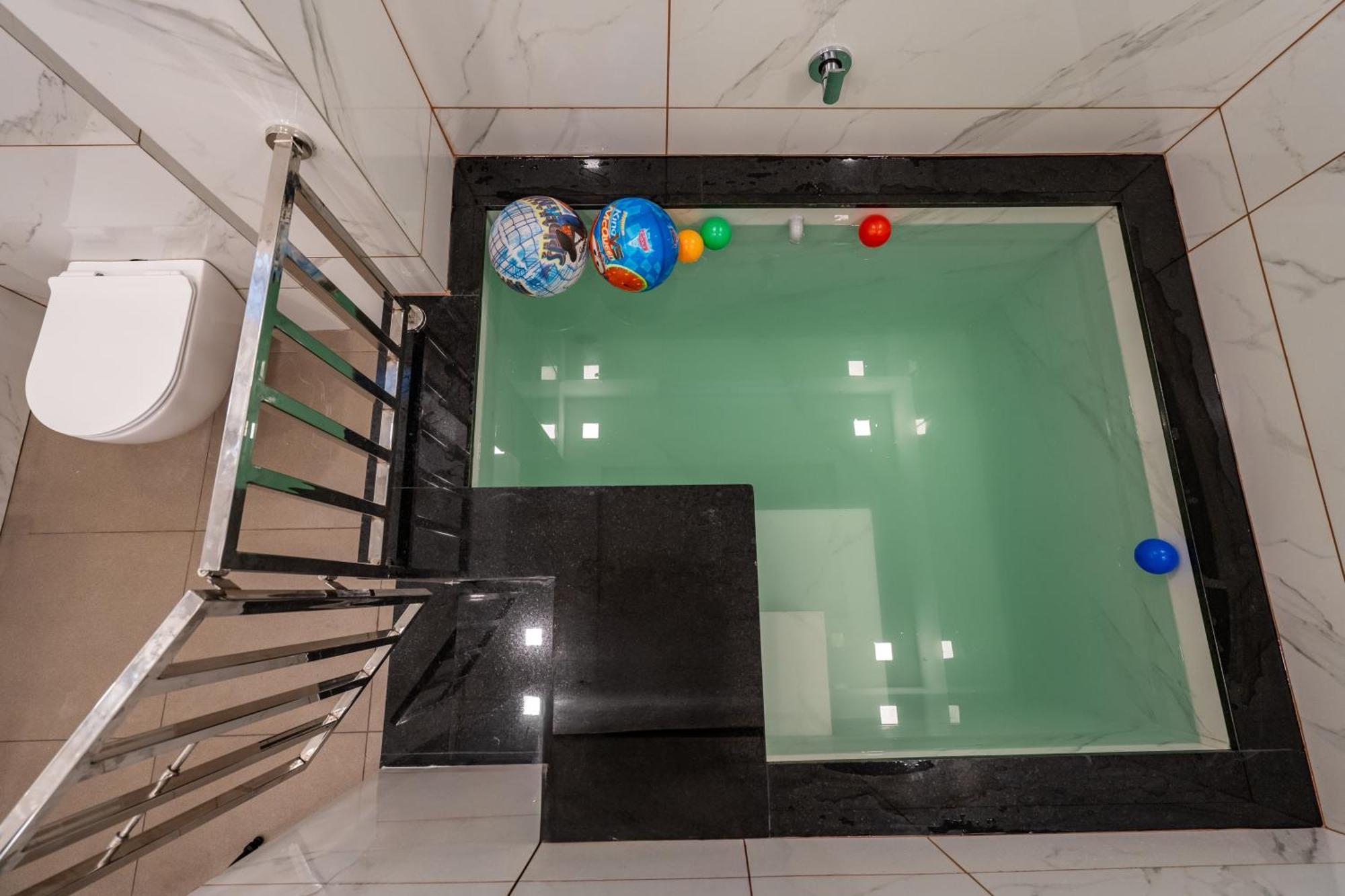 Cochin Airport Hotel Kochi Eksteriør billede