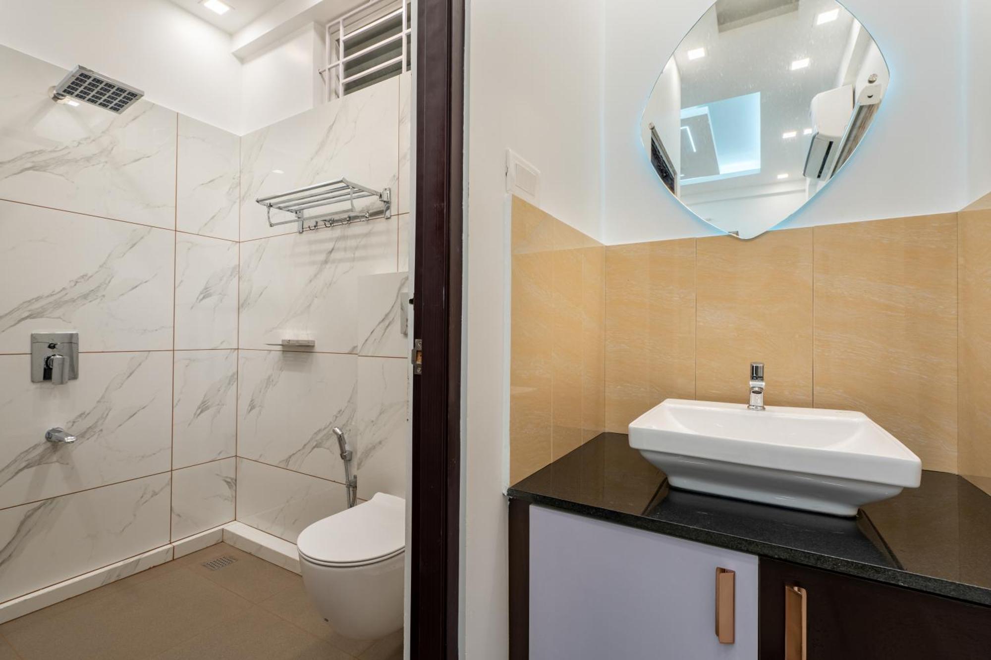 Cochin Airport Hotel Kochi Eksteriør billede