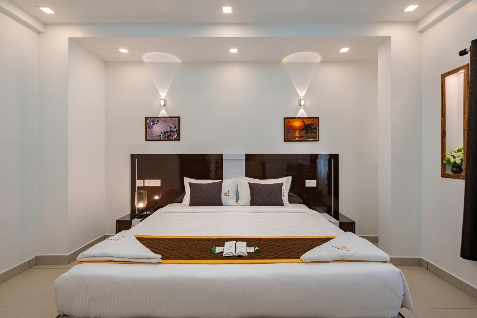 Cochin Airport Hotel Kochi Eksteriør billede