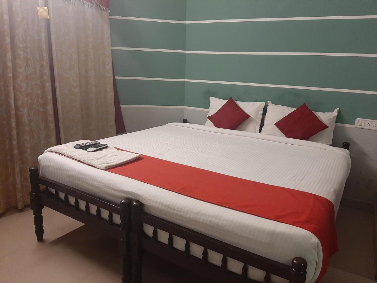Cochin Airport Hotel Kochi Eksteriør billede